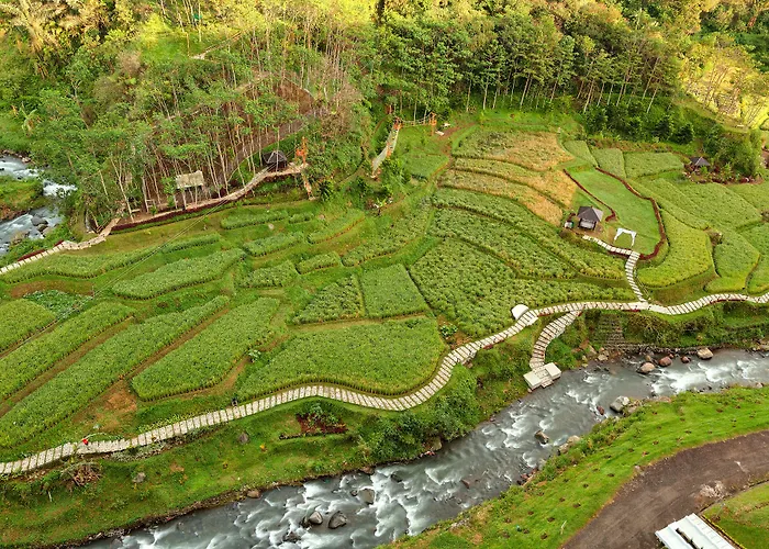 Le Eminence Puncak Convention & ResortResort Hotel